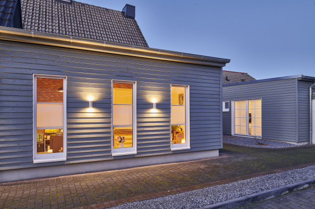 Anbauten mit Holzfassade